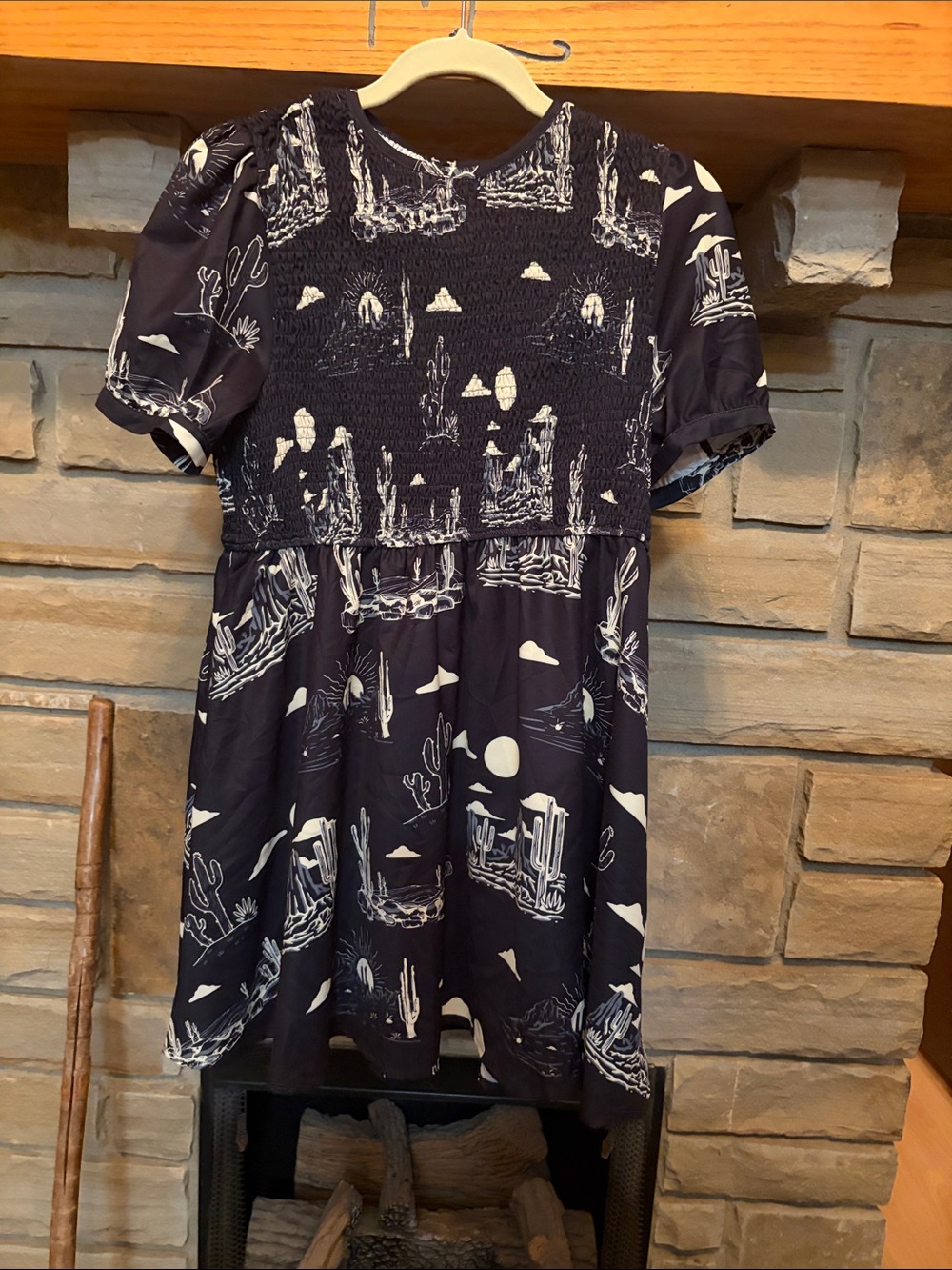 Women’s Black Desert Print Smocked Dress